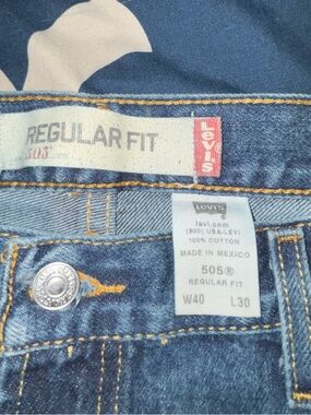 Levi's 505 Regular Fit Jeans in Classic Blue